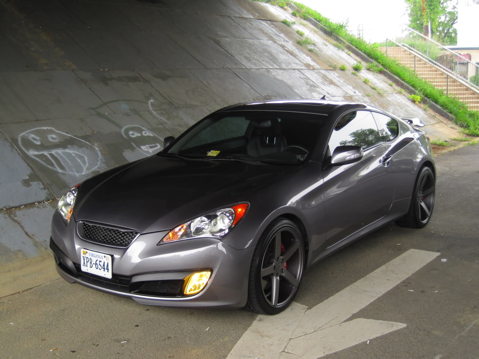 2010 Hyundai Genesis photo
