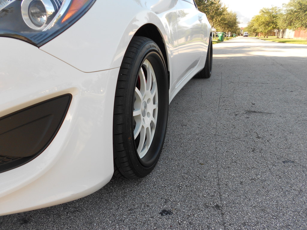 2011 Hyundai Genesis photo