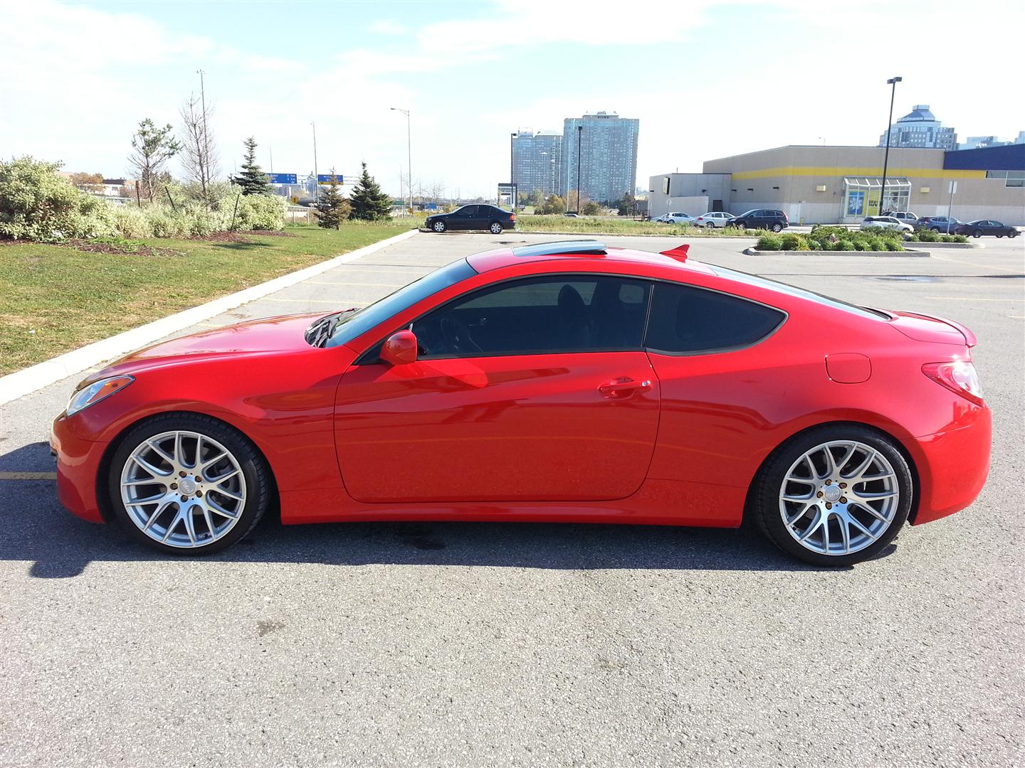 2011 Hyundai Genesis photo