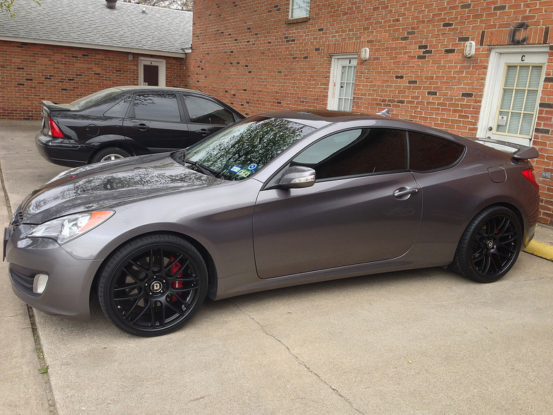 2011 Hyundai Genesis photo