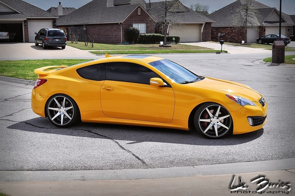 2011 Hyundai Genesis photo