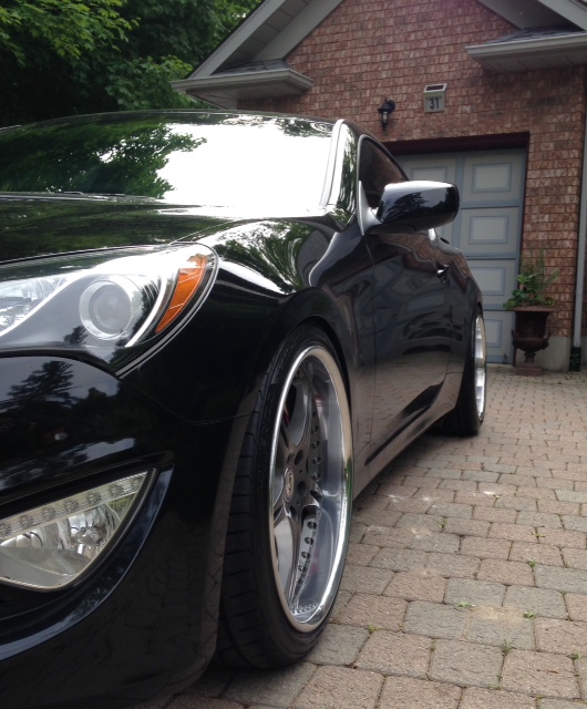 2012 Hyundai Genesis photo