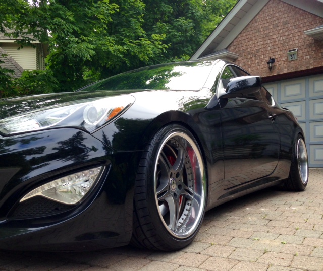 2012 Hyundai Genesis photo