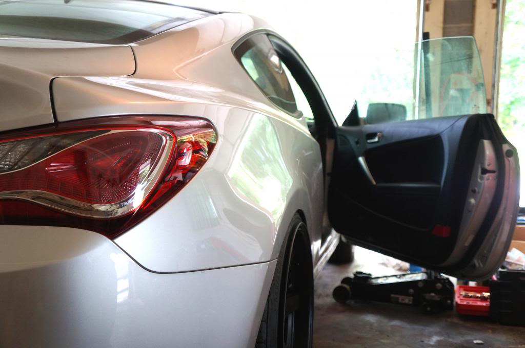 2012 Hyundai Genesis photo
