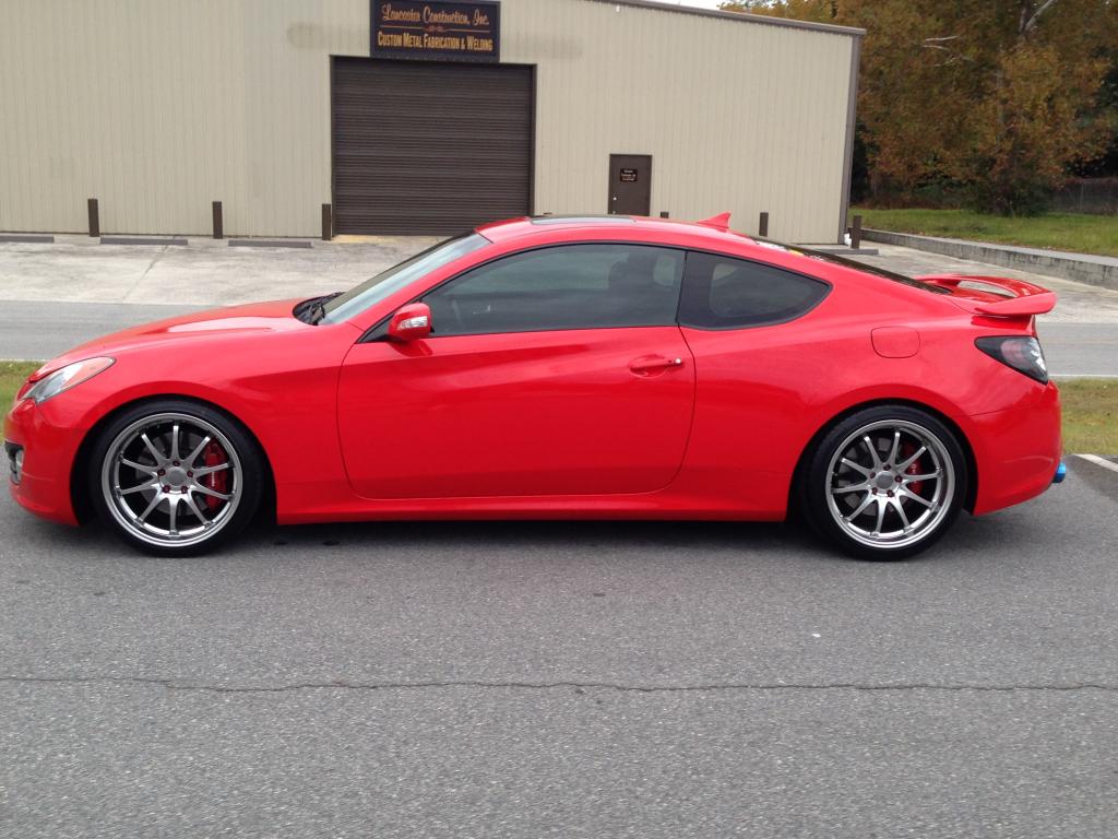 2012 Hyundai Genesis photo