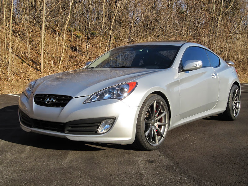 2012 Hyundai Genesis photo
