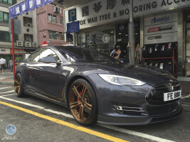 2015 Tesla Model S