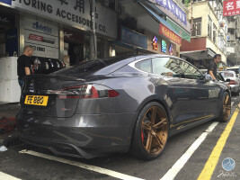 2015 Tesla Model S