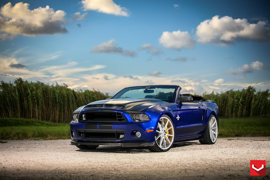 2014 Ford Mustang photo