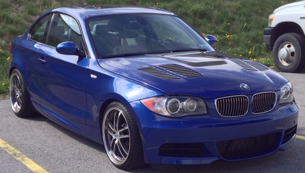 2010 BMW  135 photo