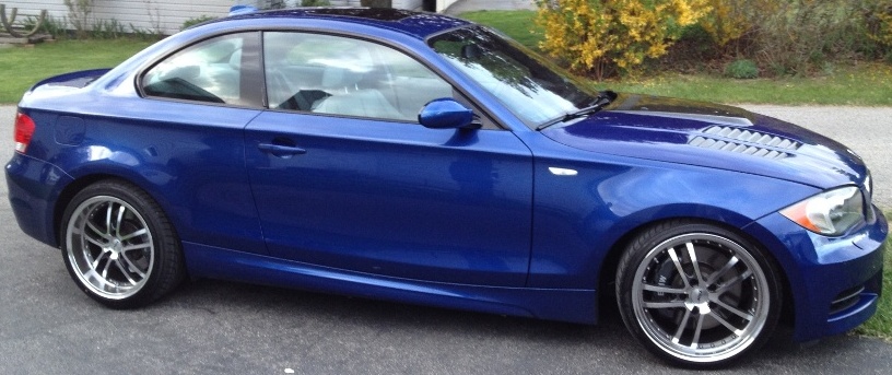 2010 BMW  135 photo