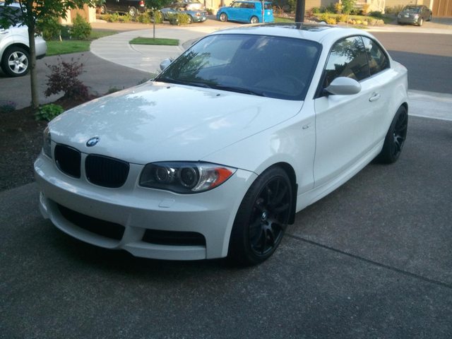 2009 BMW  135 photo