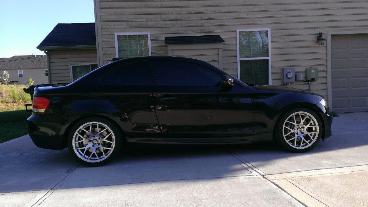 2010 BMW  135 photo