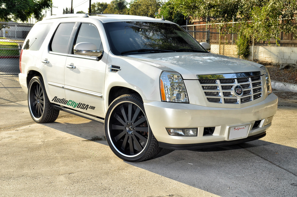 2014 Cadillac Escalade photo