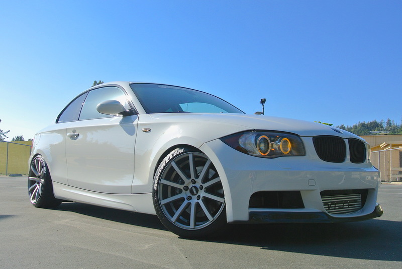2009 BMW  135 photo