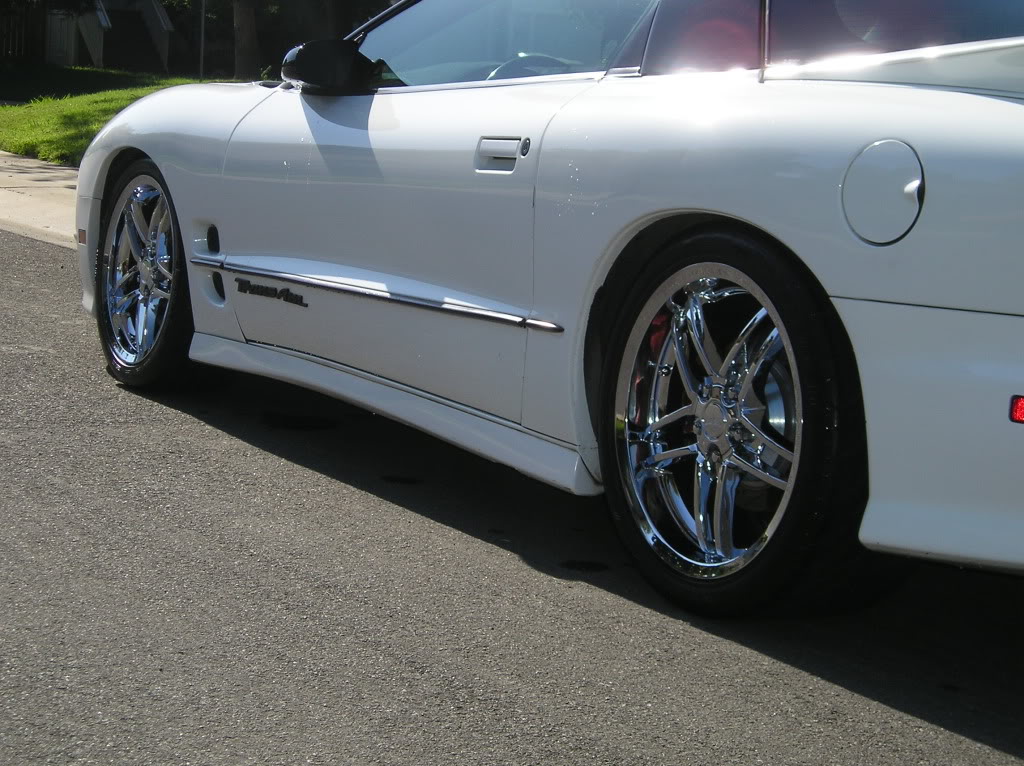 1999 Chevrolet Camaro photo