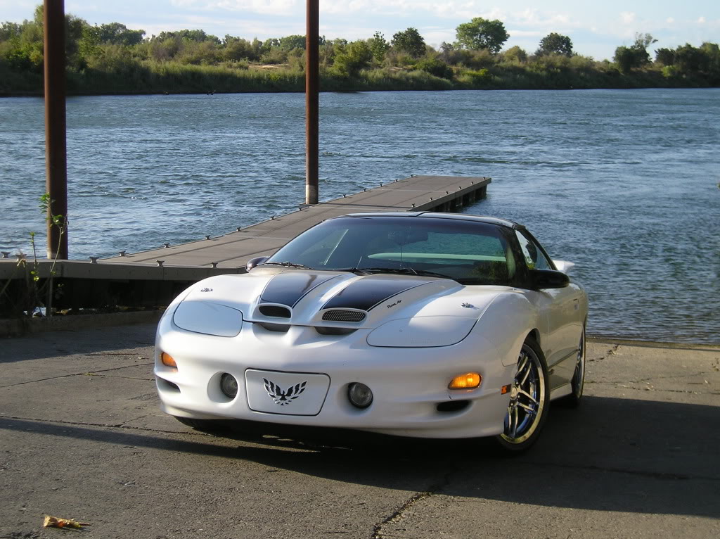 1999 Chevrolet Camaro photo