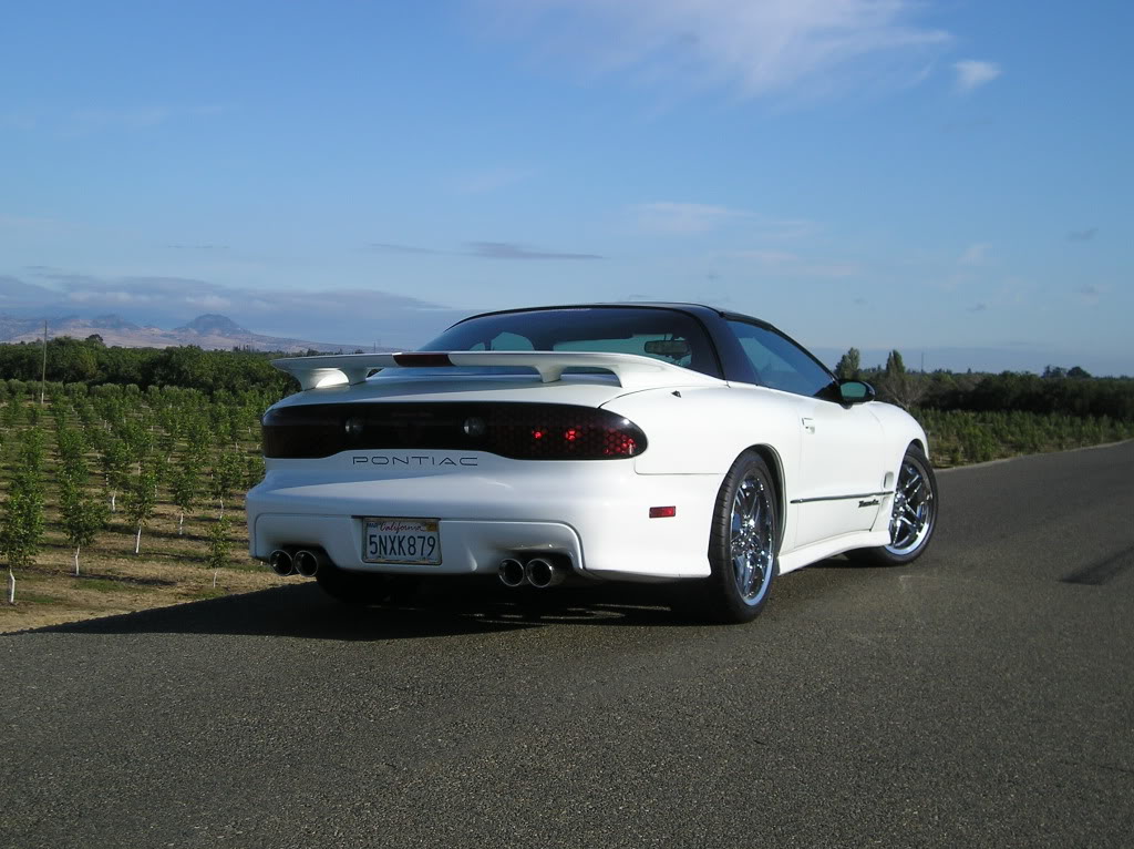 1999 Chevrolet Camaro photo