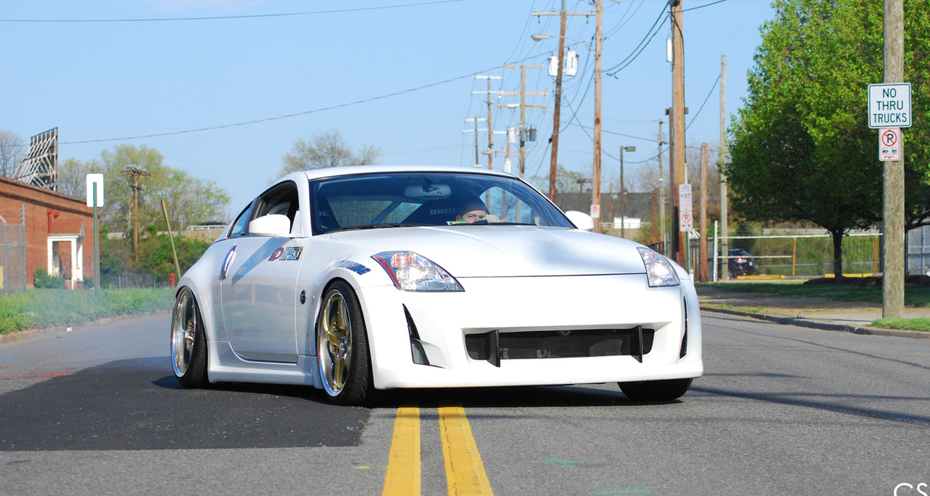 2004 Nissan 350Z photo