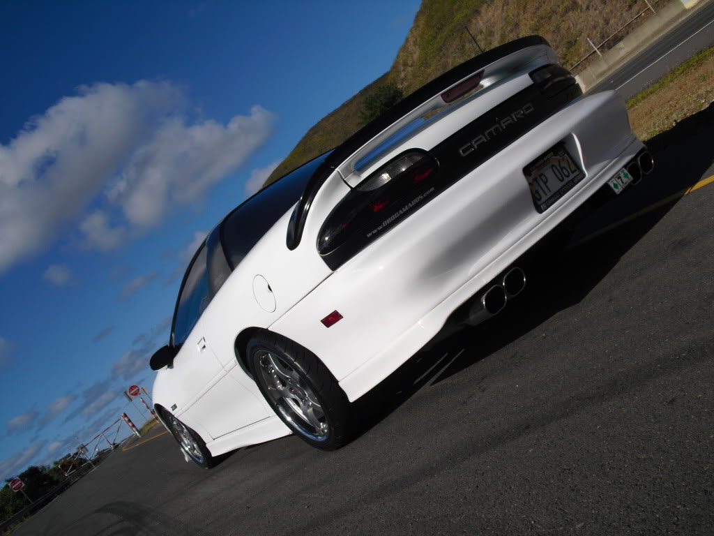 2002 Chevrolet Camaro photo