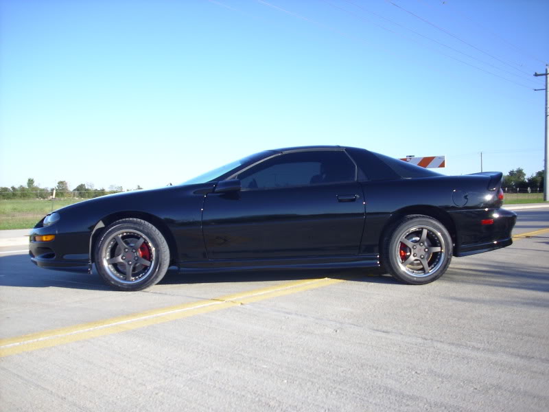 2001 Chevrolet Camaro photo