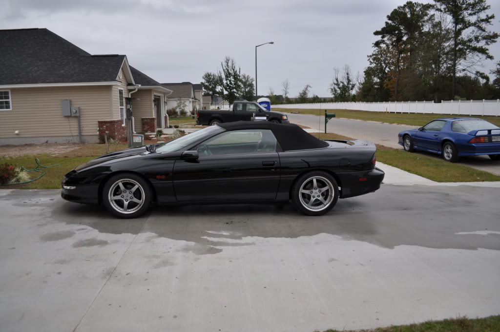 2001 Chevrolet Camaro photo