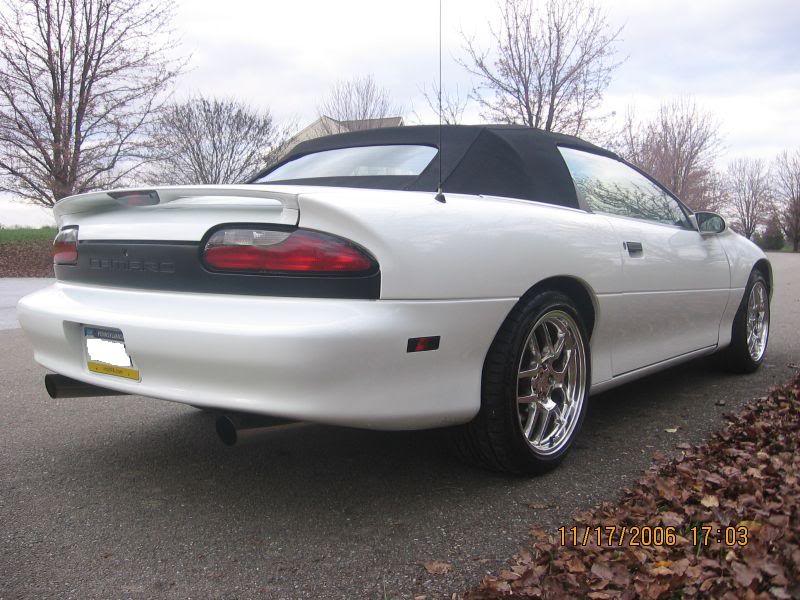 2001 Chevrolet Camaro photo
