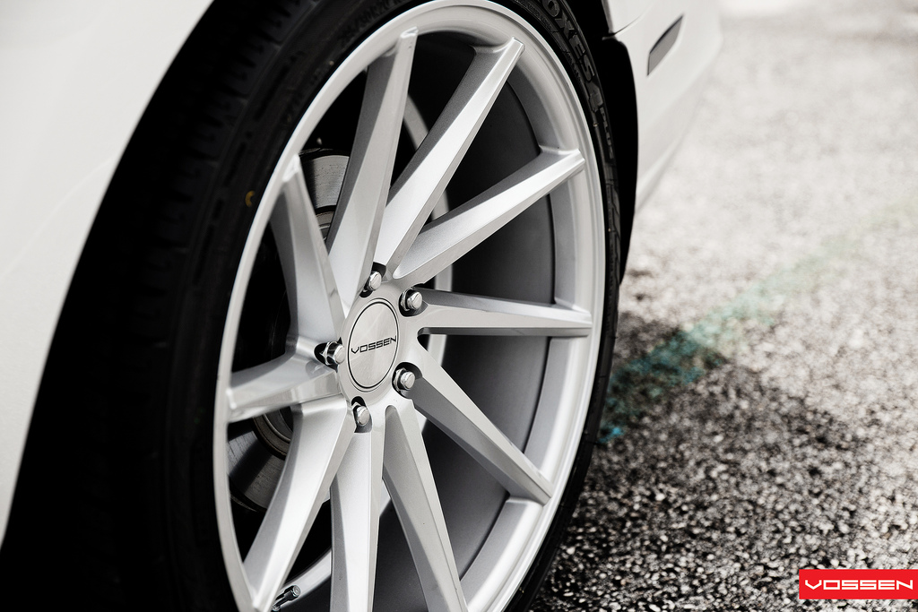 2013 Ford Mustang photo