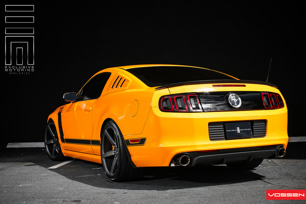 2013 Ford Mustang photo
