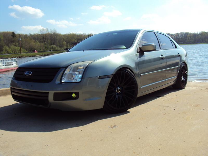 2010 Ford Fusion photo