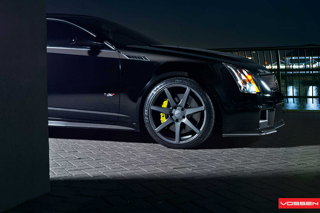 2013 Cadillac CTS-V photo