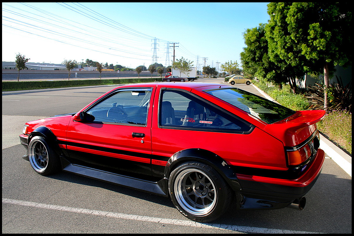 1985 Toyota Corolla photo