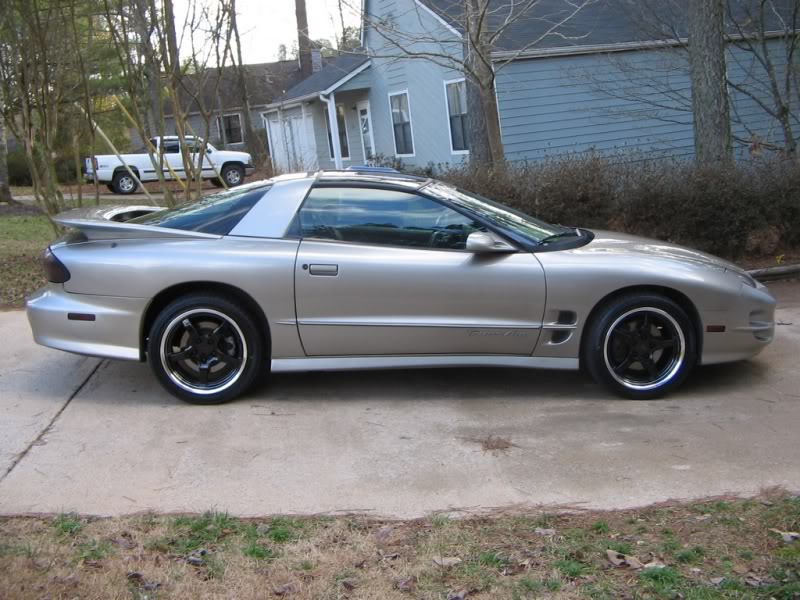 1999 Chevrolet Camaro photo