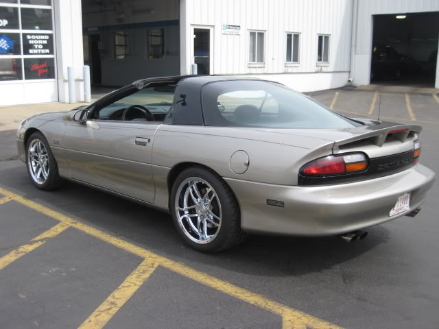 2001 Chevrolet Camaro photo