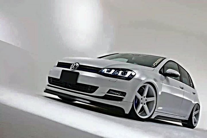 2015 Volkswagen Golf GTI photo