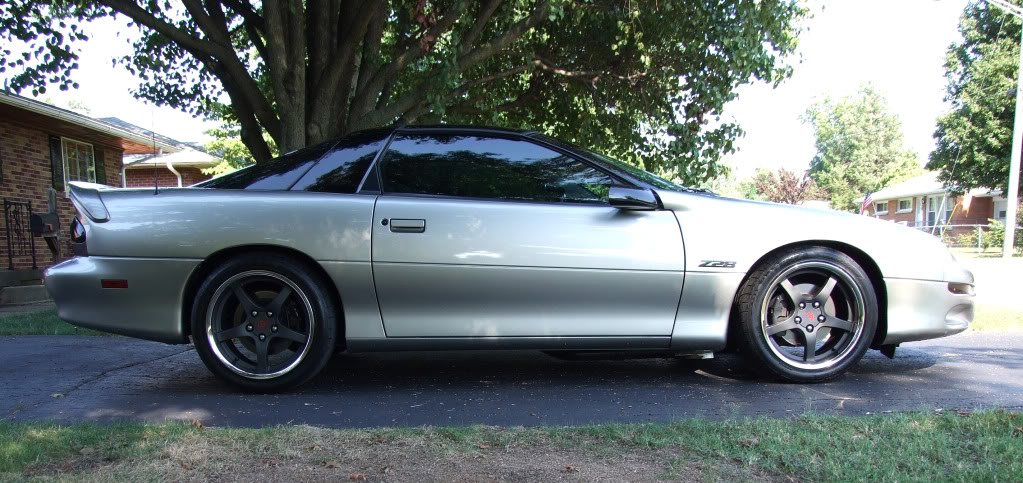 2001 Chevrolet Camaro photo