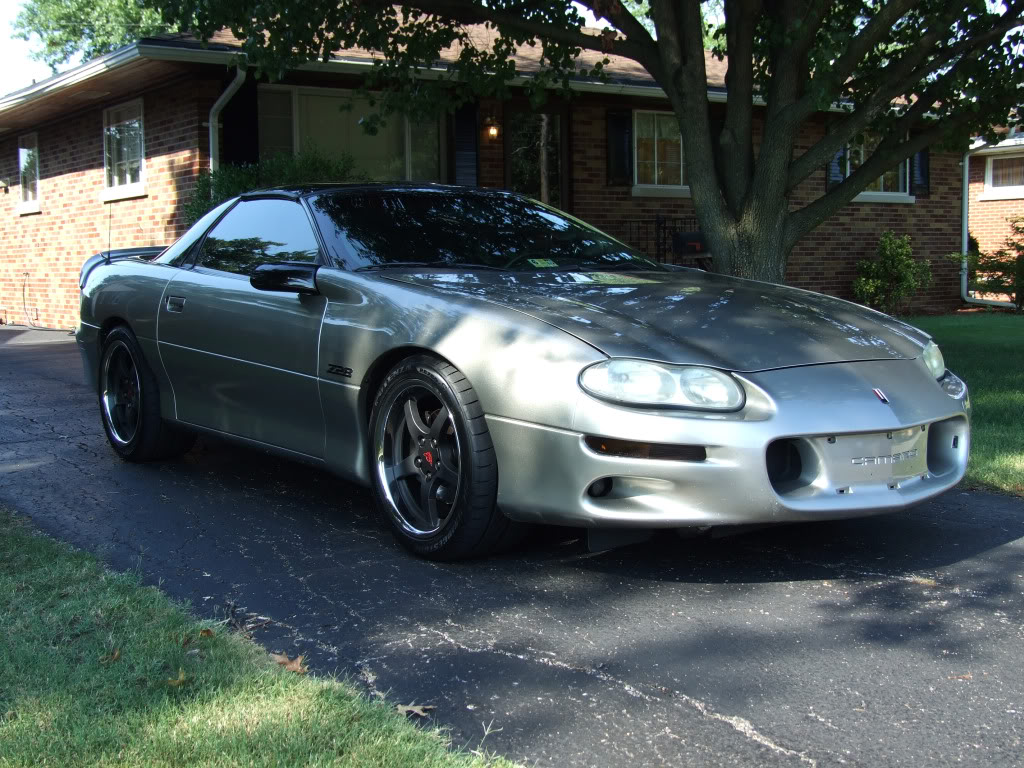 2001 Chevrolet Camaro photo