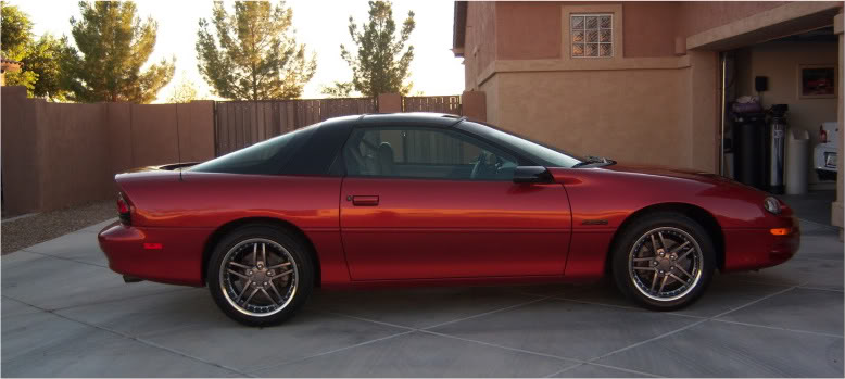 2002 Chevrolet Camaro photo