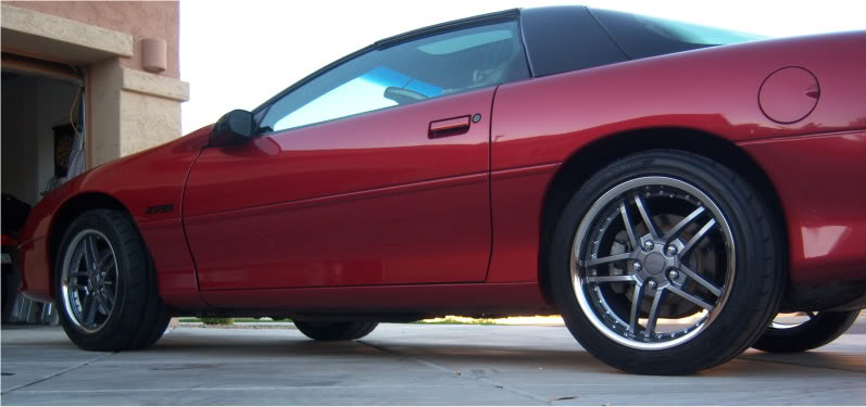 2002 Chevrolet Camaro photo