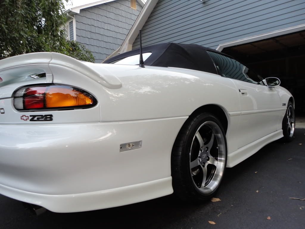 2002 Chevrolet Camaro photo
