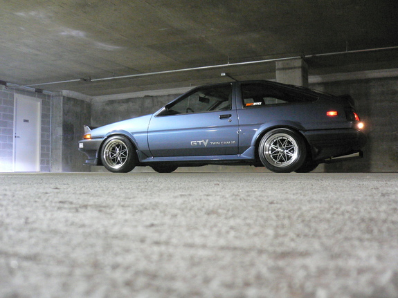 1986 Toyota Corolla photo