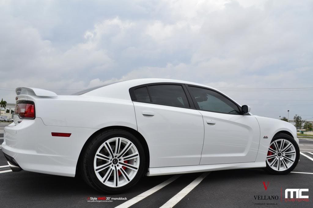 2012 Dodge Charger photo