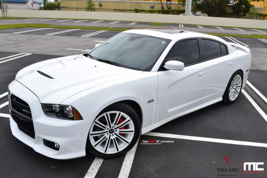 2012 Dodge Charger photo
