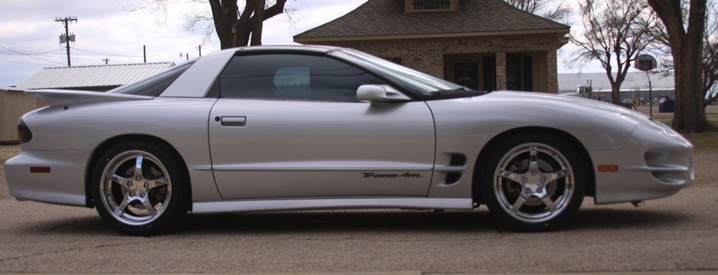 1999 Chevrolet Camaro photo