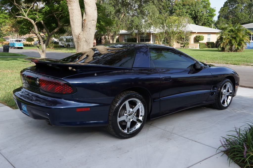 1999 Chevrolet Camaro photo