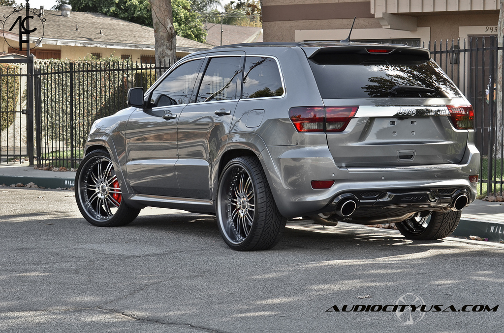 2012 Jeep Grand Cherokee photo
