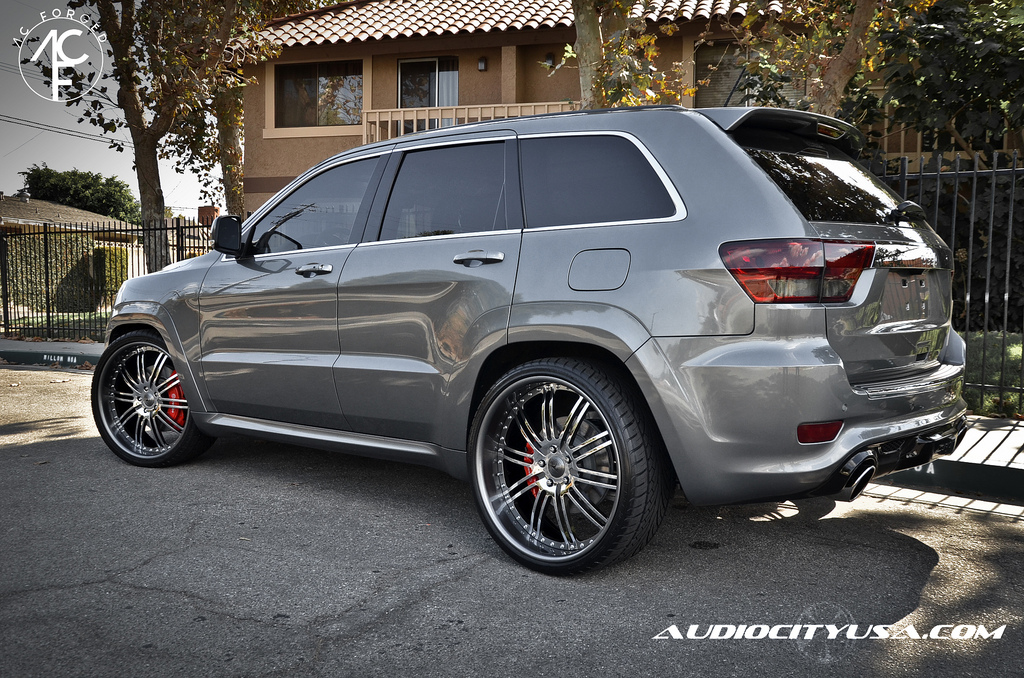 2012 Jeep Grand Cherokee photo