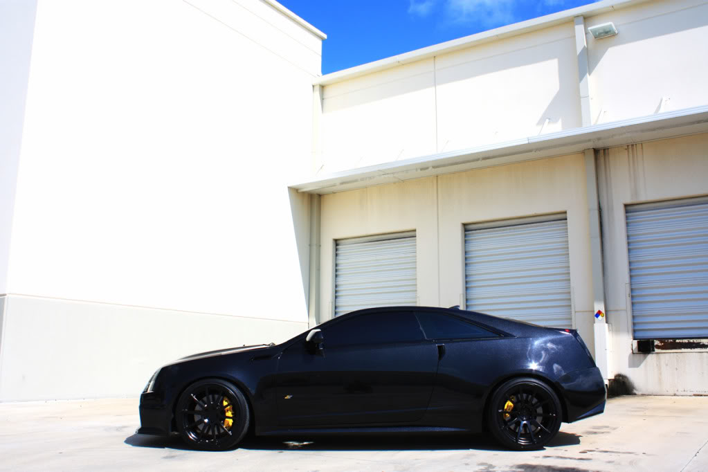 2011 Cadillac CTS-V photo