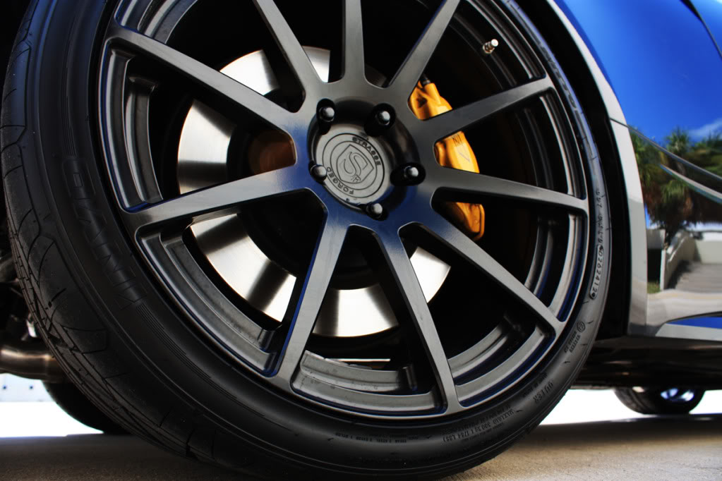 2011 Cadillac CTS-V photo