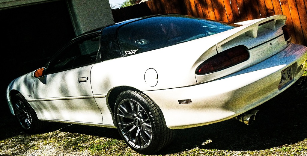 2000 Chevrolet Camaro photo